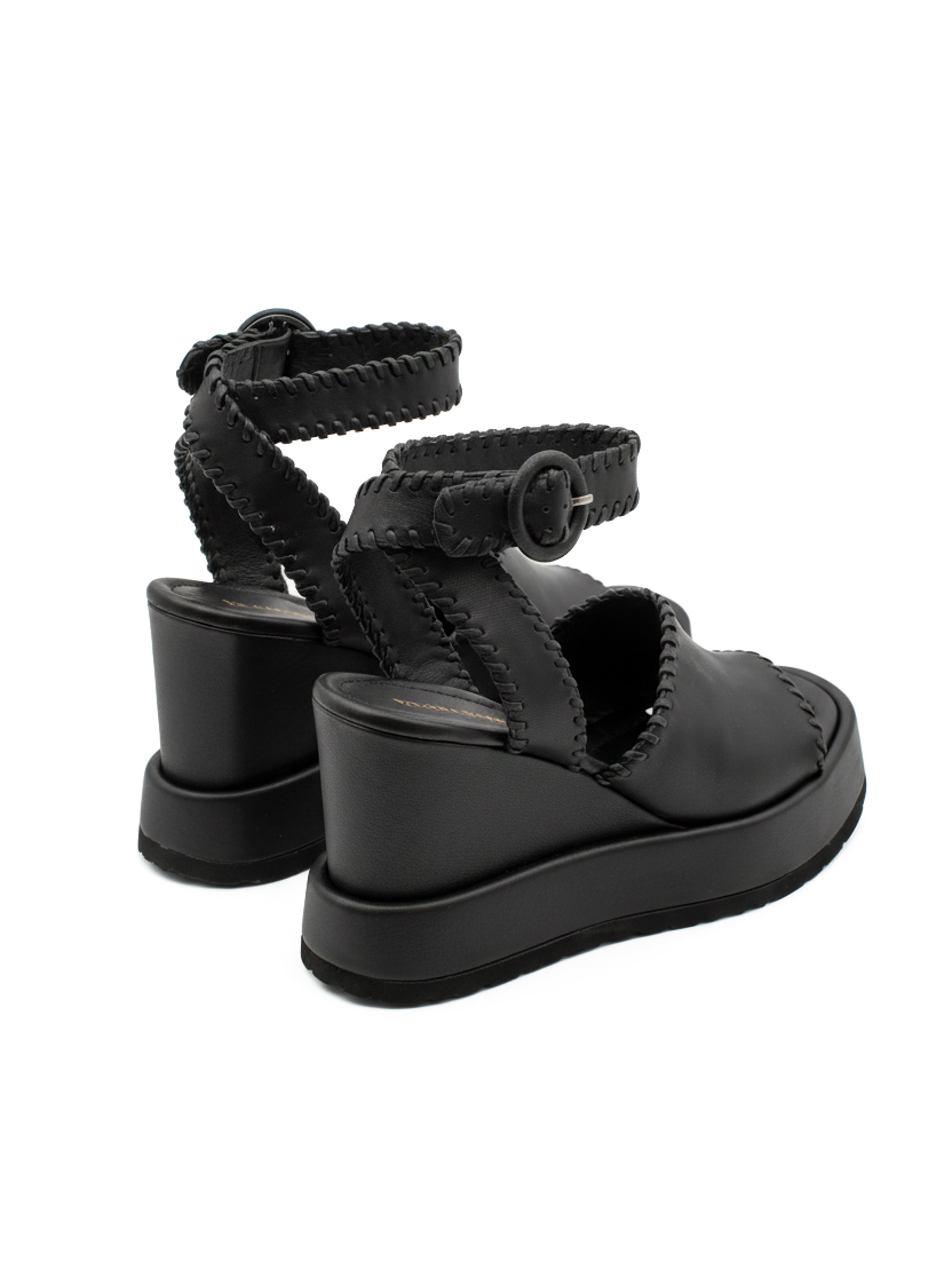 MANUN NAPPA BLACK