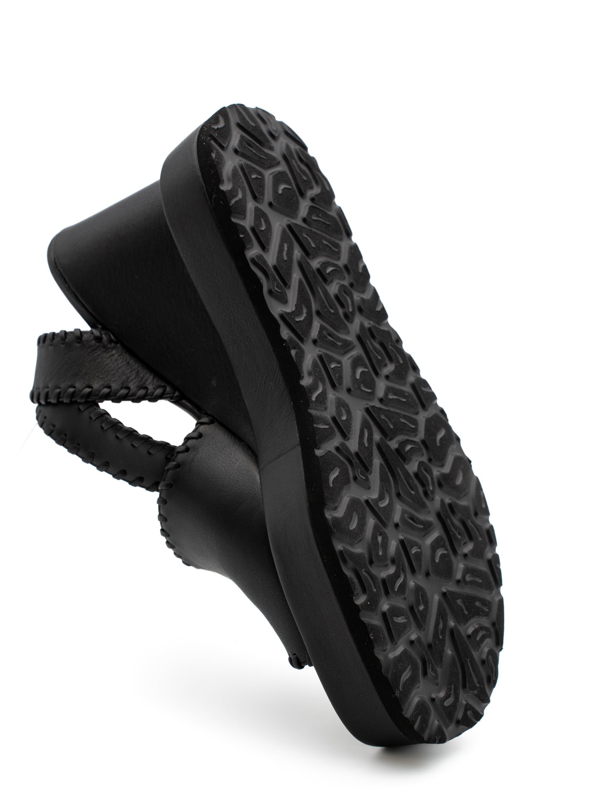 MANUN NAPPA BLACK